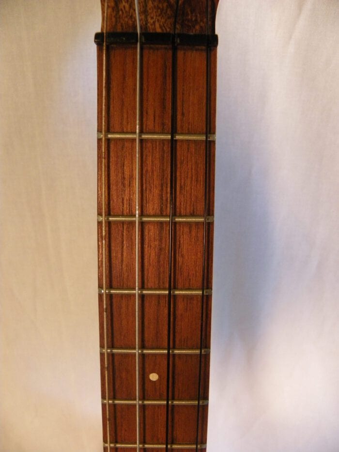 Beautiful Vintage Kamaka Baritone Ukulele - 画像 (13)