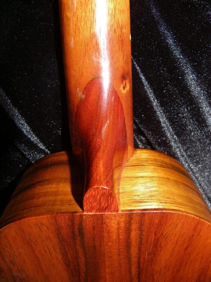 Vintage Kamaka Concert Ukulele, All Hawaiian Koa wood almost 50 years old !....near mint condition, crack free - 画像 (11)