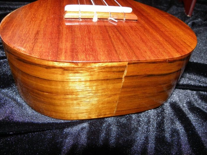 Vintage Kamaka Concert Ukulele, All Hawaiian Koa wood almost 50 years old !....near mint condition, crack free - 画像 (12)