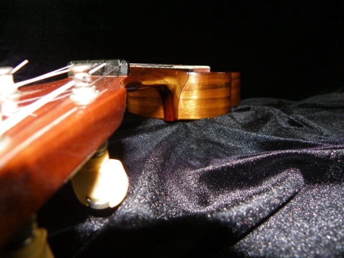 Vintage Kamaka Concert Ukulele, All Hawaiian Koa wood almost 50 years old !....near mint condition, crack free - 画像 (24)