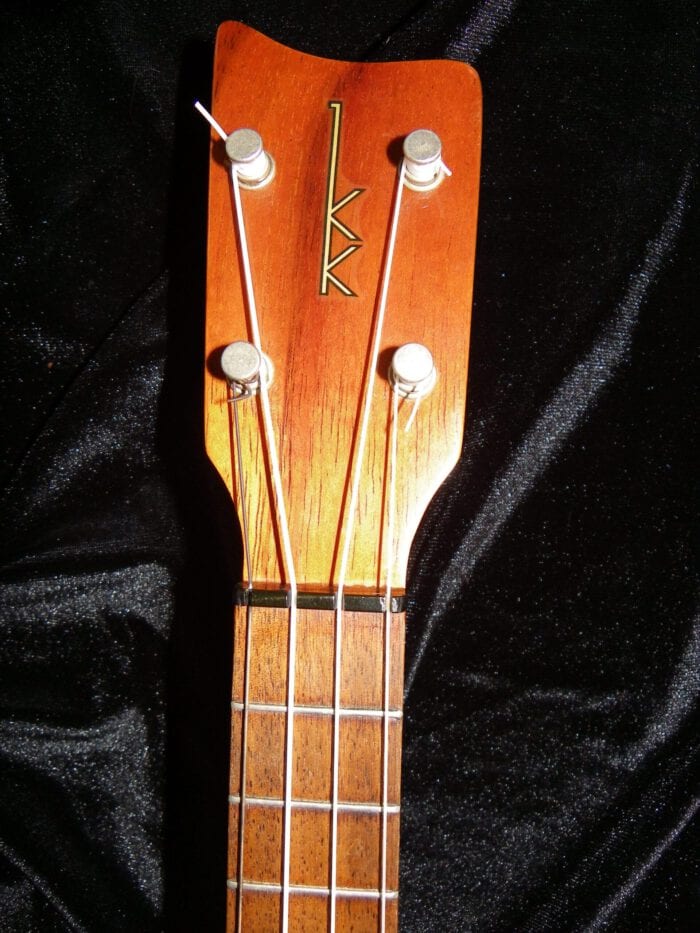 Vintage Kamaka Concert Ukulele, All Hawaiian Koa wood almost 50 years old !....near mint condition, crack free - 画像 (26)
