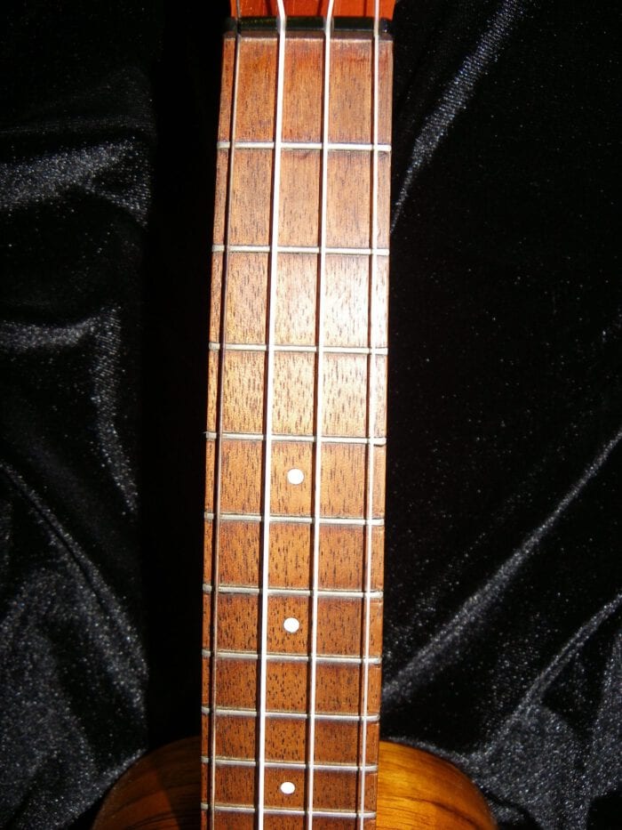 Vintage Kamaka Concert Ukulele, All Hawaiian Koa wood almost 50 years old !....near mint condition, crack free - 画像 (27)