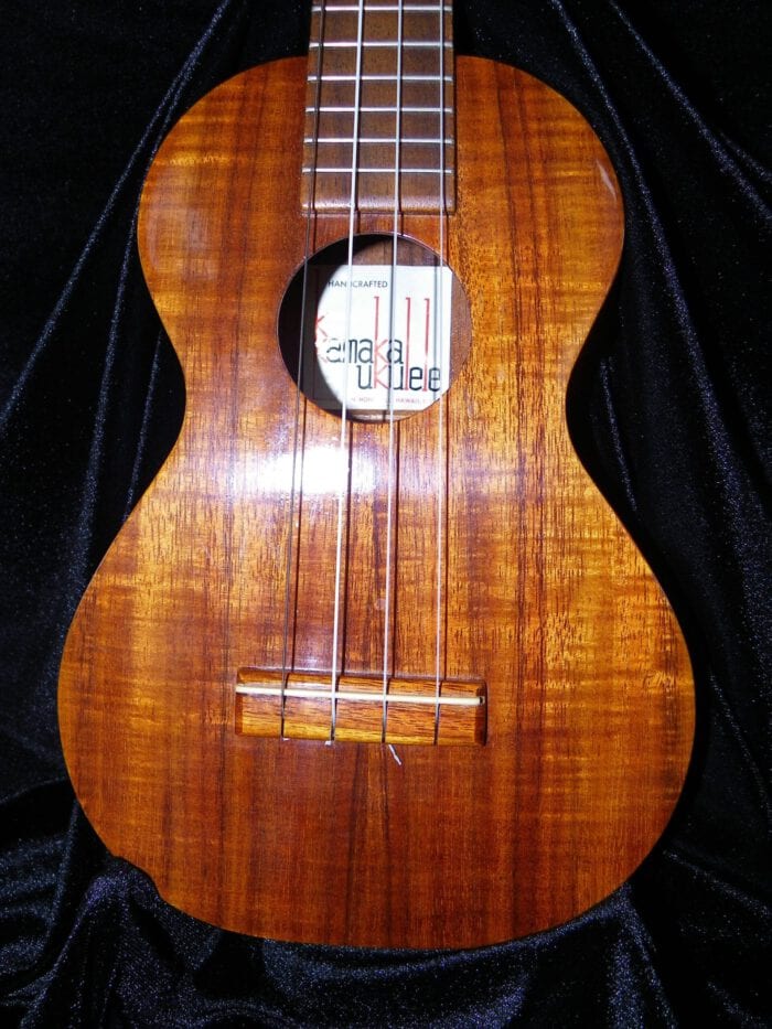Vintage Kamaka Concert Ukulele, All Hawaiian Koa wood almost 50 years old !....near mint condition, crack free - 画像 (33)